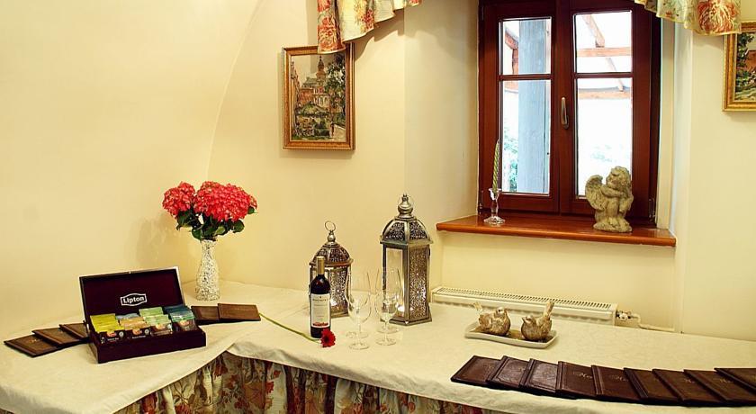 فندق Przy Oslej Bramie فاوبجه المظهر الخارجي الصورة